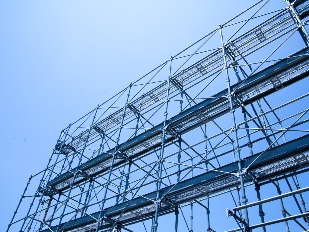 日本の建設を支えてきた「足場」の進化と技術革新